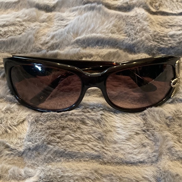 Vera Wang woman’s plastic wrap sunglasses size 59-17-120 color chocolate $45 - Picture 1 of 8